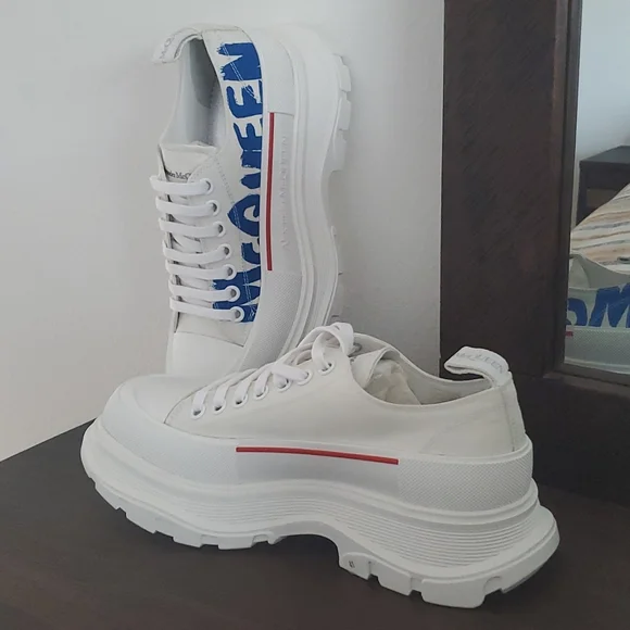 Alexander McQueen Men's Sneakers - Picture 4 of 11